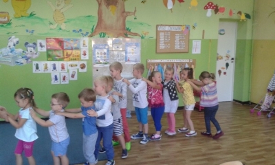 Wesołe przedszkolaki