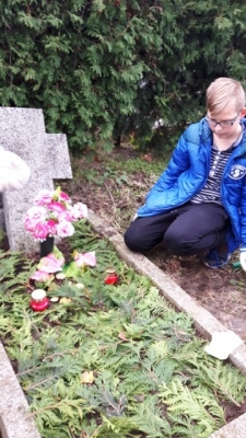 Wyjście na cmentarz