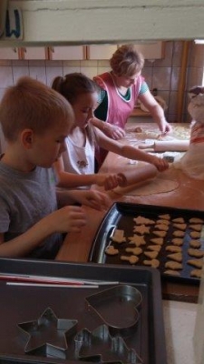 Pieczemy świąteczne ciasteczka