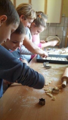 Pieczemy świąteczne ciasteczka