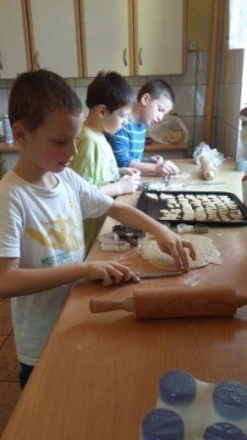 Pieczemy świąteczne ciasteczka