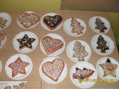 Pieczemy świąteczne ciasteczka