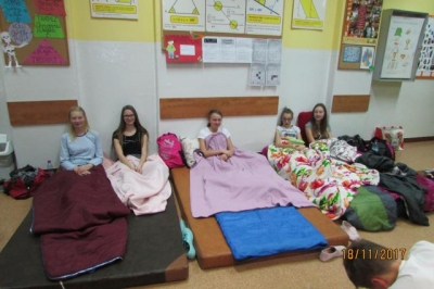 nocowanie w szkole kl 7