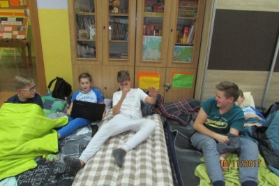 nocowanie w szkole kl 7