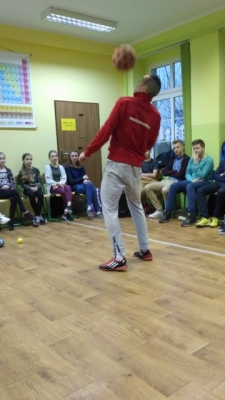 spotkanie z rekordzista w zonglowaniu pilka_16