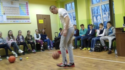 spotkanie z rekordzista w zonglowaniu pilka_24