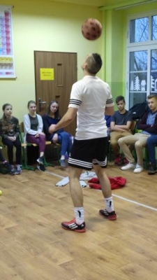 spotkanie z rekordzista w zonglowaniu pilka_28