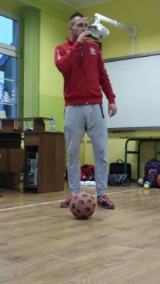 spotkanie z rekordzista w zonglowaniu pilka_46