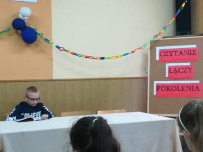 czytanie laczy pokolenia_1