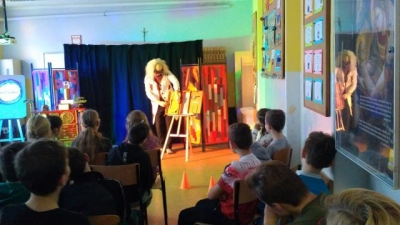 spektakl burza mozgow_3