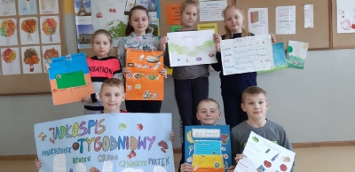 PRAWIDŁOWY  JADŁOSPIS  UCZNIA