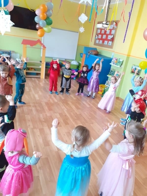 bal karnawałowy w przedszkolu 2021