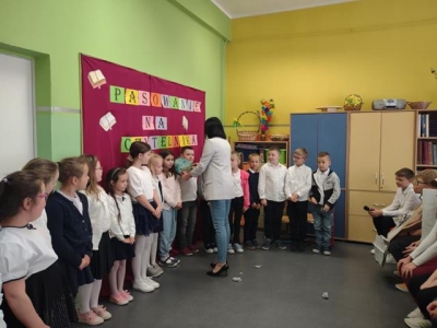 Pasowanie na czytelnika kl. 1