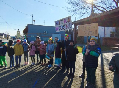 Uczniowie klas 1- 3 powitali wiosnę!