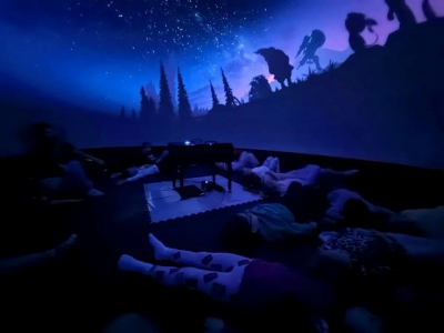 Kino Sferyczne w Naszej Szkole i Przedszkolu – to była niesamowita przygoda!