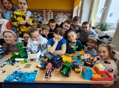 LEGO - UCZY I BAWI