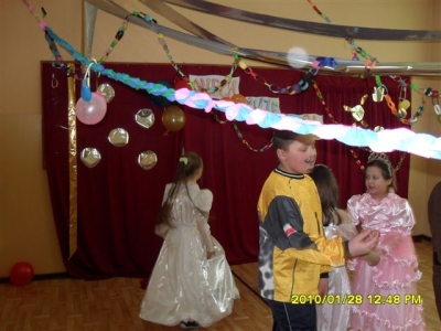 Bal karnawalowy 2010 kl I-III_85