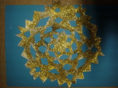 Symetryczna sniezynka