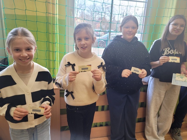 konkurs literacki pod hasłem” „Fala wspomnień”.